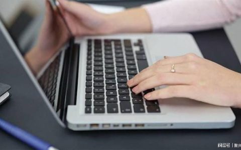 網上賺錢是一個相當大的挑戰但有了這5個步驟你可以成為一個專家