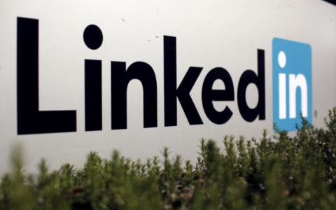 鼎貿(mào)領(lǐng)英+AI助力外貿(mào)遙遙領(lǐng)先！「 領(lǐng)英 & AI」是你業(yè)績翻倍的利劍！ 帶你摸透 「領(lǐng)英 &AI」 的秘密！